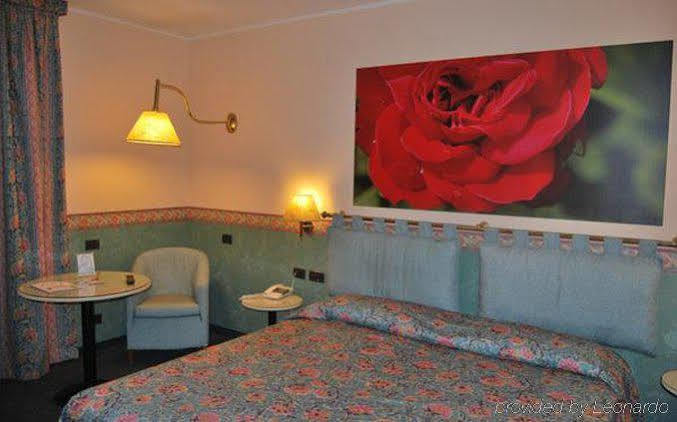 Green Hotel Settimo Torinese Bagian luar foto