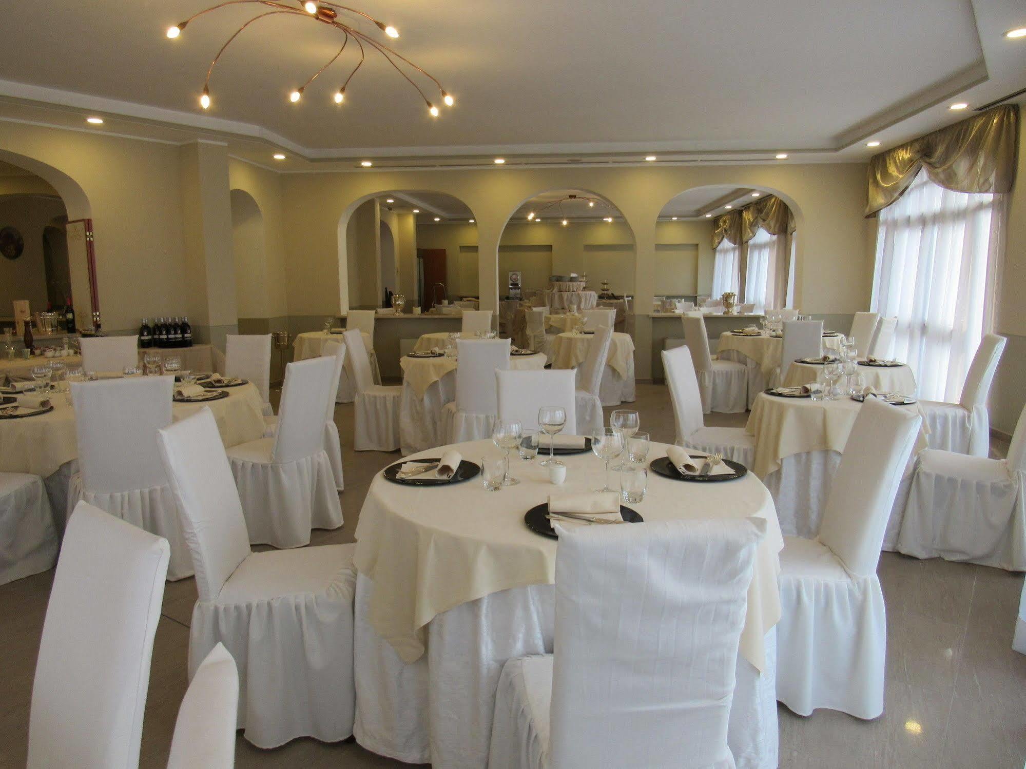Green Hotel Settimo Torinese Bagian luar foto