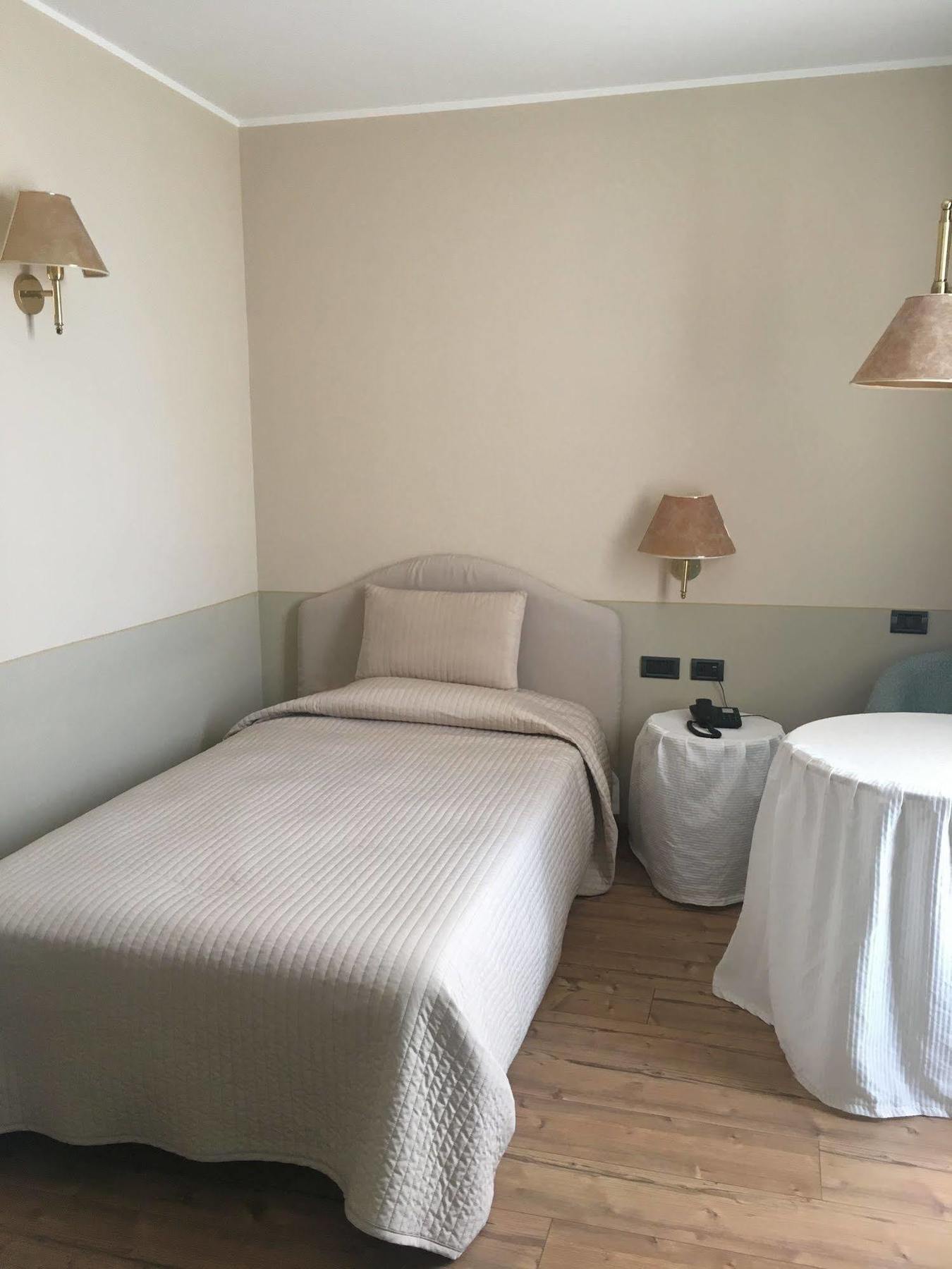Green Hotel Settimo Torinese Bagian luar foto